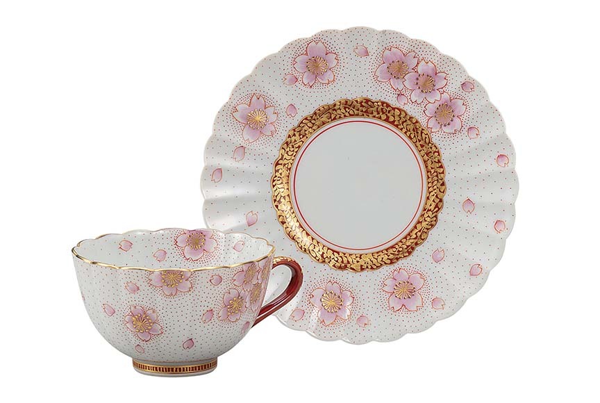 カップ＆ソーサー・金襴手桜